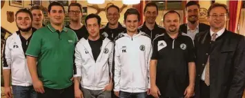  ?? Foto: fcz ?? Die neue Führung: (hinten von links) Patrick Storost, Florian Laub, Christoph Lechner, Marcus Kohn, Jonathan Schädle sowie (vor ne von links) Florian Schmid, Salvatore Morelli, Herwig Lösch, Fabian Kapfer, Jürgen Breuer und Wolfgang Fackler.