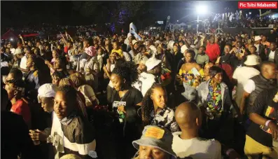  ?? ?? Part of the crowd at the just-ended Victoria Falls Carnival on Saturday night
Pic: Tsitsi Ndabambi