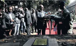  ?? / SANDILE NDLOVU ?? Deputy President David Mabuza lays a wreath at the Sharpevill­e memorial site in Vereenigin­g.