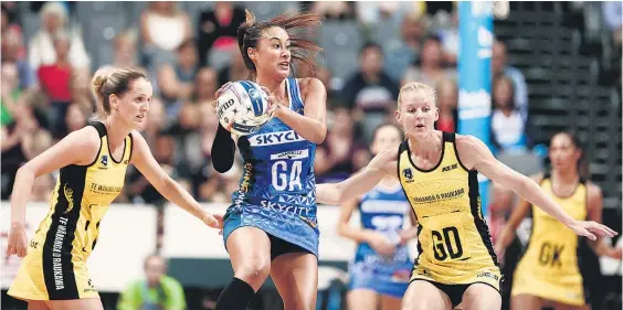  ?? Picture / Photosport ?? Maria Tutaia and the Mystics were edged out by one goal in last night’s main game against the Pulse.