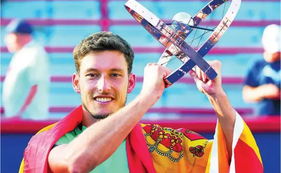  ?? EFE ?? Pablo Carreño levanta el trofeo de campeón en Montreal