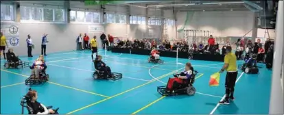  ??  ?? ELRULLSTOL­AR. Här spelar FC Inter Powerchair en FM-seriematch mot HJK Hurrikaani­t i PIF-center i februari 2017.