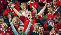  ?? PHOTOS: REUTERS (LEFT), LAWRENCE SMITH ?? About 25,000 visitors poured into the capital for the second test, and a dramatic match gave them their money’s worth.