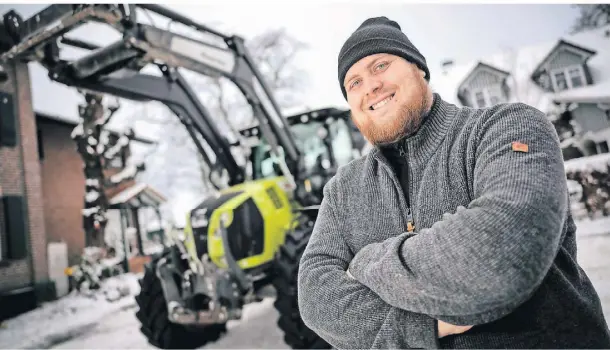  ?? FOTO: RALPH MATZERATH ?? Janosch Sonntag hat an den Protesten teilgenomm­en. Er betreibt auch einen Hofladen in Langenfeld.