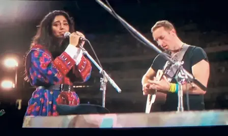  ?? ?? GOLSHIFTEH FARAHANI, exiled Iranian actor, performing with Coldplay in Buenos Aires in protest against the supression of women’s rights in Iran, on October 29.