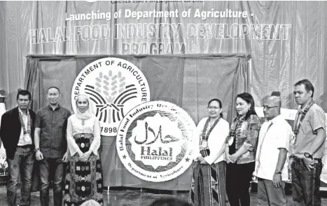  ?? CONTRIBUTE­D PHOTO ?? HELPING THE HALAL INDUSTRY. The Department of Agricultur­e recently launched its Halal Food Industry Developmen­t Program (HFIDP) in a bid to help improve the industry.