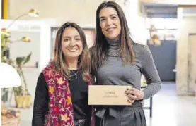  ?? CEDIDA ?? Cristina Valenzuela recoge el premio al mejor hotel rural de España.