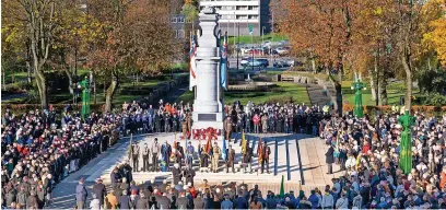  ?? ?? ●●People will gather at Rochdale Cenotaph on Sunday to pay their respects.