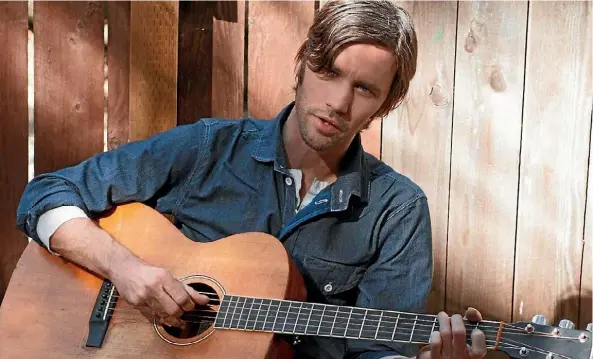  ??  ?? When Willie Watson went solo in 2011 he became passionate about digging out lesser known traditiona­l ballads and reframing them.