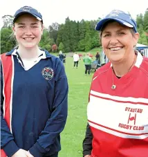  ?? ROBYN EDIE/STUFF ?? The late Jonty Carran’s sister Libby and mum Sue at the Jonty Carran Memorial Year 7 and 8 rugby tournament.