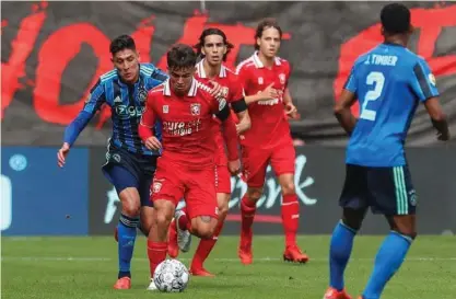  ?? CORTESÍA ?? Ugalde fue titular ante el poderoso Ajax y lució bien.