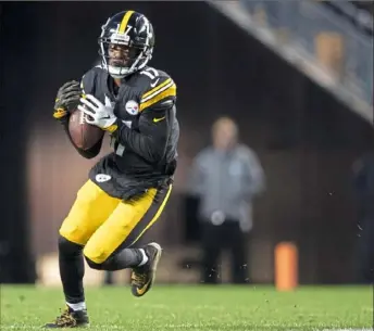  ?? Steph Chambers/ Post- Gazette ?? The 5- foot- 10- inch Eli Rogers, who signed with the Steelers as an undrafted free agent in 2015, is a polished route runner known for getting open. Four years later, his skill set isn’t as unique as it once was.