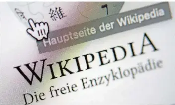  ?? FOTO: SEBASTIAN GOLLNOW/DPA ?? Das Projekt Wikipedia wurde am 15. Januar 2001 gegründet und wird in diesem Jahr 20 Jahre alt.