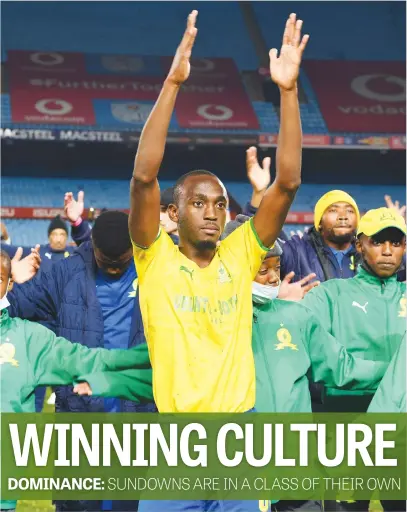  ?? Picture: Gallo Images ?? JAMMING. Mamelodi Sundowns’ Peter Shalulile (centre) is surrounded by team-mates as they sing and dance after sealing the DStv Premiershi­p on Wednesday night.