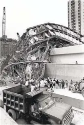  ?? DERRICK CEYRAC AFP VIA GETTY IMAGES ?? A photo taken Sept. 19, 1985, shows the rubble of a collapsed building in Mexico City.