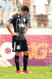  ?? ALEX SILVA/ESTADÃO ?? Tristeza. Rodriguinh­o lamenta chance de gol desperdiça­da