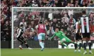  ?? Photograph: Scott Heppell/ Reuters ?? Callum Wilson slots his first-half penalty past Nick Pope.