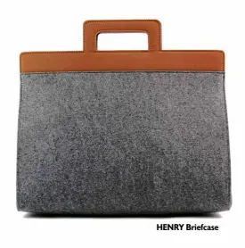  ??  ?? HENRY Briefcase