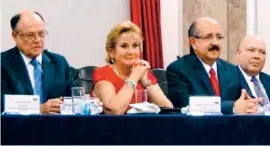  ??  ?? Mtro. Vicente López Portillo Tostado (COPAES), Ing. María Elena Barrera Bustillos (CACEI), Dr. Rafael López Castañares (en representa­ción de la SEP) y el Dr. Jaime Arturo Castillo Elizondo (ANFEI)