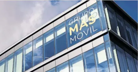  ?? GETTY IMAGES ?? Logotipo de MásMóvil en su sede de Madrid.