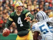  ?? MIKE ROEMER / AP 1999 ?? Former Packers’ quarterbac­k Brett Favre sees the comparison between him and Patrick Mahomes: “He may not admit this, but he probably feels there is no throw he can’t make or no angle he can’t make it from.”