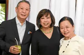  ??  ?? Bulgari country manager Mario Katigbak, event planner Rita Neri and cake designer Penk Ching