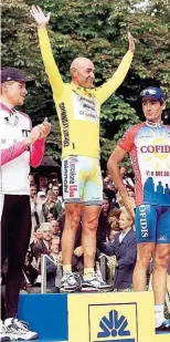  ??  ?? Der gedopte Marco Pantani gewann die Tour 1998 – er starb an einer Überdosis Kokain. Das nachgewies­ene Tour- Doping begann 1987 mit Tom Simpson.