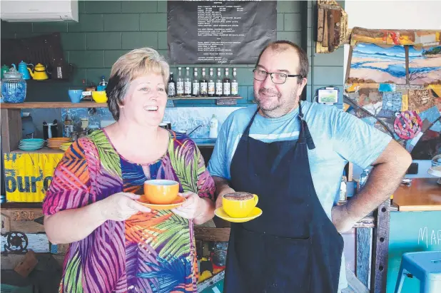  ?? Picture: JUSTIN BRIERTY ?? INNOVATIVE: Trolley Coffee owners Mandy Price and Ian Tunbridge will soon be expanding their Gordonvale shop.