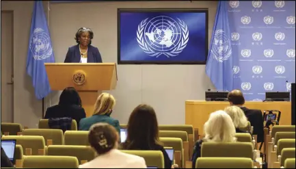  ??  ?? السفيرة الأمريكية ليندا توماس غرينفيلد خلال نقاش حول إيران في الأمم المتحدة