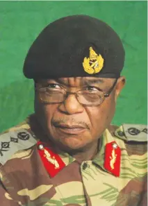  ??  ?? General Chiwenga