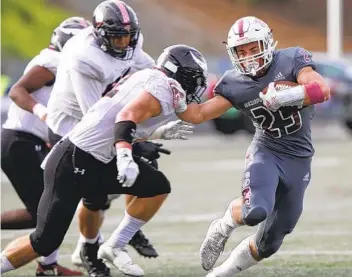  ?? THOM VOLLENWEID­ER ?? Scripps Ranch running back Nicholas Gardinera doesn’t have an offer to play Division I college football.