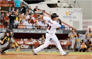  ?? F.E. ?? Moises Serra conectó el doblete ganador de los Gigantes en la séptima entrada.