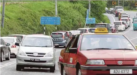  ?? BY MUHAIZAN YAHYA
PIC ?? Locals claim the one-way traffic system in Cameron Highlands has failed to ease traffic congestion.