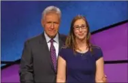  ?? SUBMITTED PHOTO ?? Lisa Schlitt and Alex Trebek