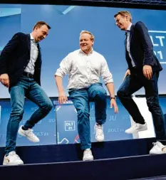  ?? Foto: Imago ?? Weiße Turnschuhe als Ausdruck von Modernität? Das reicht leider nicht, liebe Union. Im Bild: Paul Ziemiak, Tilman Kuban, Markus Blume.