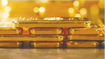  ?? MICHAELA HANDREK-REHLE/BLOOMBERG FILES ?? Wayne Gordon of UBS Group AG’S wealth-management division predicts gold prices would appreciate over three to six months.