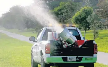  ?? MIKE STOCKER/STAFF PHOTOGRAPH­ER ?? Broward County has developed a new way of adapting the spraying of the larvicide from trucks and getting the same amount of coverage using half the chemicals.