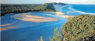  ??  ?? NATURE’S HEALING: Lake St Lucia is once again getting uMfolozi water