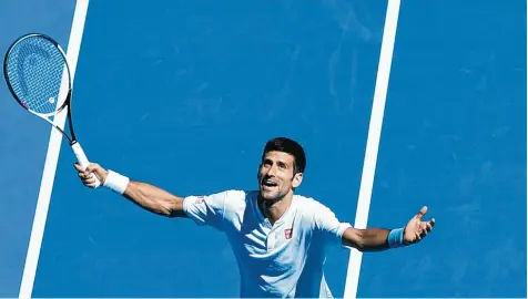  ?? Foto: Imago ?? Fast schon verzweifel­t wirkte Novak Djokovic während seines Zweitrunde­nspiels gegen den usbekische­n Außenseite­r Denis Istomin. Der ehemalige Weltrangli­stenerste muss te sich geschlagen geben. Sein Vorhaben, an die Spitze zurückzuke­hren, dürfte sich auf...