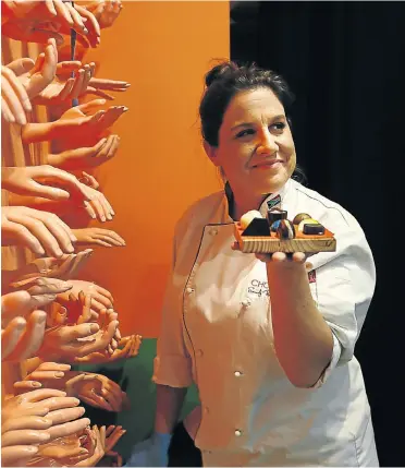  ?? Picture: Alon Skuy ?? Chocolatie­re Victoria Bain of Chocoloza in Johannesbu­rg fell in love with chocolate in Belgium.