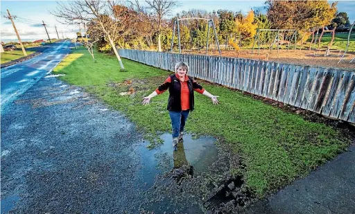  ?? PHOTO: WARWICK SMITH/FAIRFAX NZ ?? Councillor Alison Short at Halcombe’s playground.