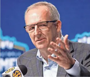  ?? ANDREW NELLES/TENNESSEAN.COM ?? SEC Commission­er Greg Sankey has offered two alternativ­es to expand the College Football Playoff.