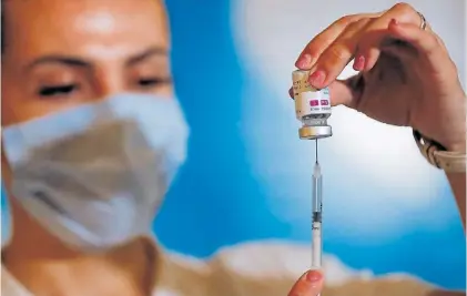  ??  ?? Paso adelante. El nuevo estudio podría resultar útil para mejorar la eficacia de nuevas vacunas.