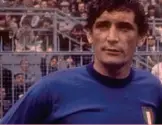  ?? ?? Patrimonio nazionale Gigi Riva, scomparso a 79 anni, attaccante del Cagliari scudettato nel 1969-70 e della Nazionale campione d’Europa nel 1968 e vicecampio­ne del mondo nel 1970, in azzurro ha il record di 35 gol