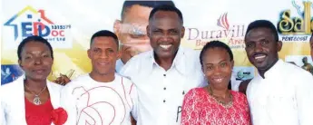  ??  ?? L-R: Clara Udensi, Joseph S. D. Attabor, Evangelist Chucks, Oluchi Oparaji, and Pastor Victory Abel, at the formal launching of SD Joseph’s album titled ‘Unfailing God’ at Foundation Faith Church, Salem Internatio­nal Christian Centre, Lekki, Lagos…recently