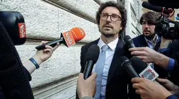  ??  ?? Pentastell­ato Il neo-ministro alle infrastrut­ture Danilo Toninelli