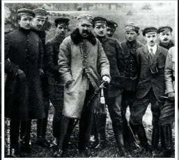  ??  ?? INSET: Marshal Pilsudski poses in 1917 with senior members of the Polish military leadership during World War I