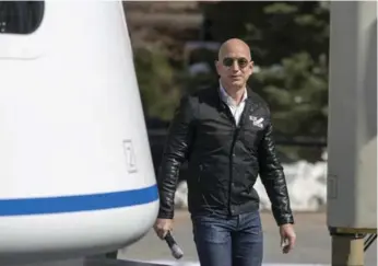  ?? NICK COTE/THE NEW YORK TIMES FILE PHOTO ?? Amazon founder Jeff Bezos’ approach to philanthro­py has so far been relatively restrained.