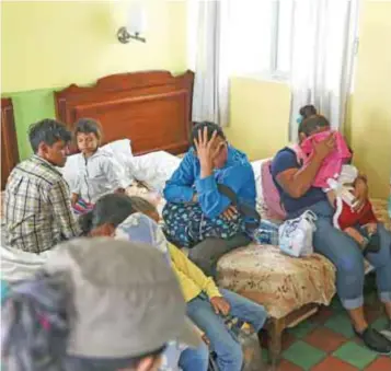  ?? |AP ?? Los migrantes carecen de comida en los albergues, en especial los menores.