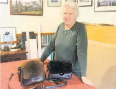  ?? Photo/ Alyssa Smith ?? Marlene Busby with some of her bags.
